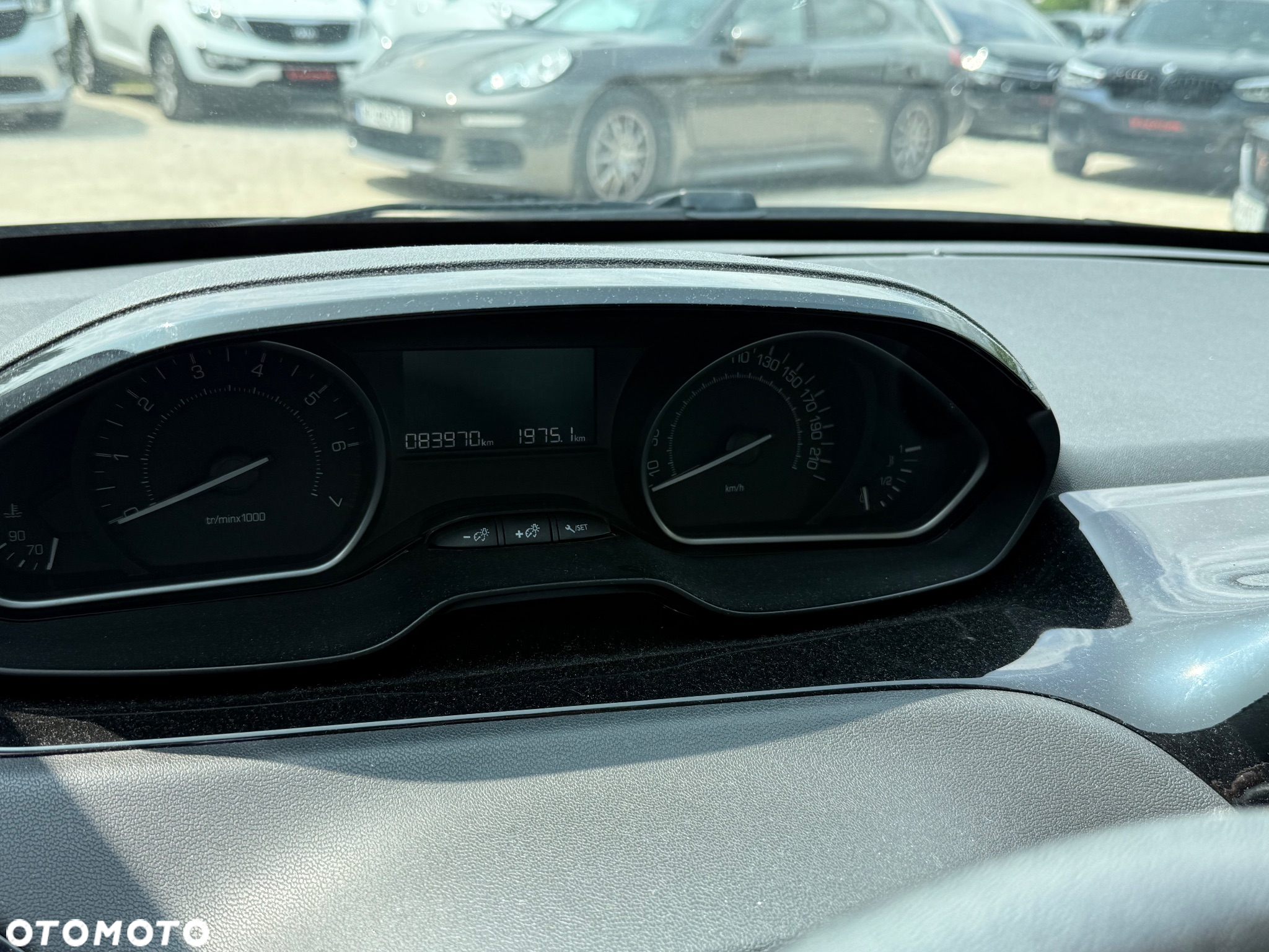 Peugeot 208 1.2 PureTech Active - 8