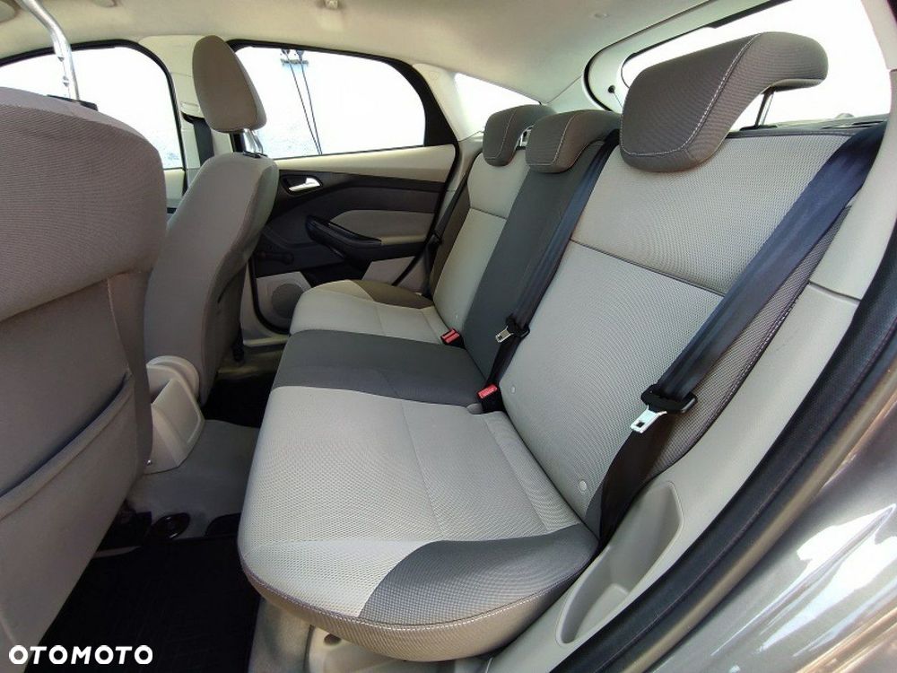 Ford Focus - 15
