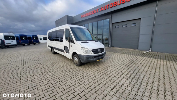 Mercedes-Benz Sprinter  518 CDI - 24 miejsca + 3 stojące