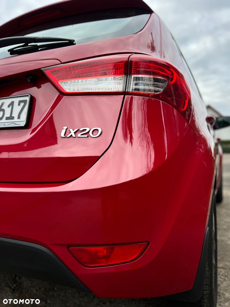 Hyundai ix20 1.4 blue Comfort - 11
