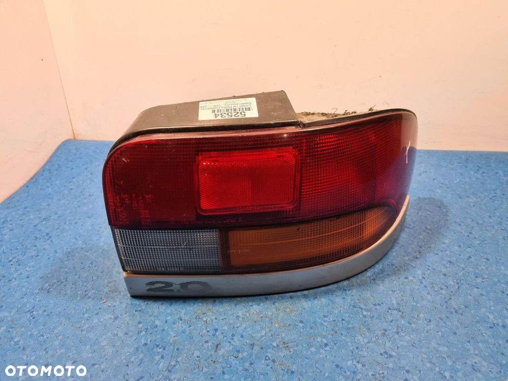 SUBARU IMPREZA I GC KOMBI LAMPA TYŁ PRAWA ZEWNĘTRZNA - 1