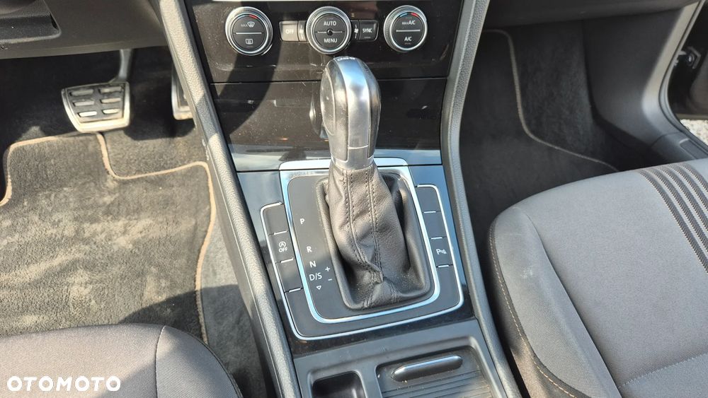 Volkswagen Golf 1.6 TDI BlueMotion Technology DSG Allstar - 24