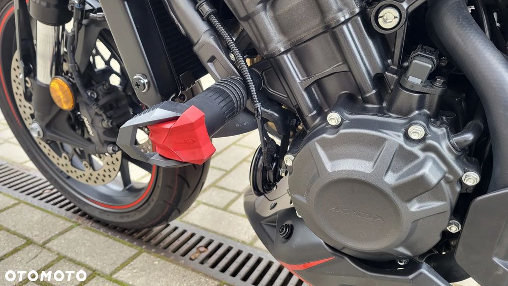 Honda CB - 22