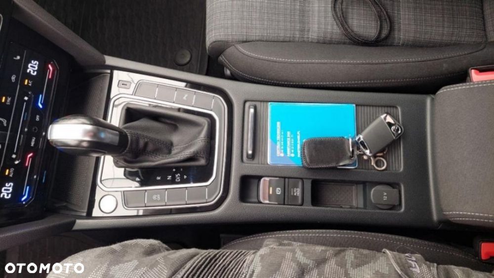 Volkswagen Passat 2.0 TDI Business DSG - 5