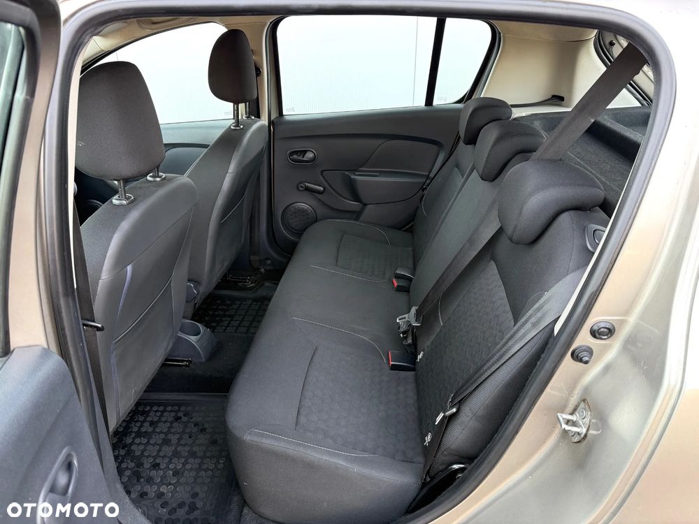 Dacia Sandero - 11