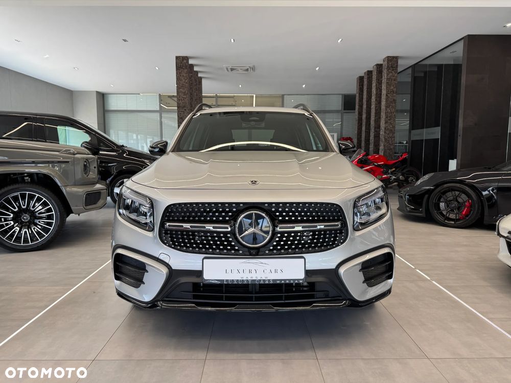 Mercedes-Benz GLB 200 AMG Line 7G-DCT - 8