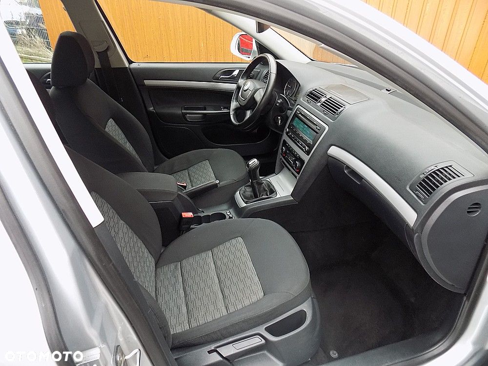 Skoda Octavia 1.6 TDI DPF Fun - 8