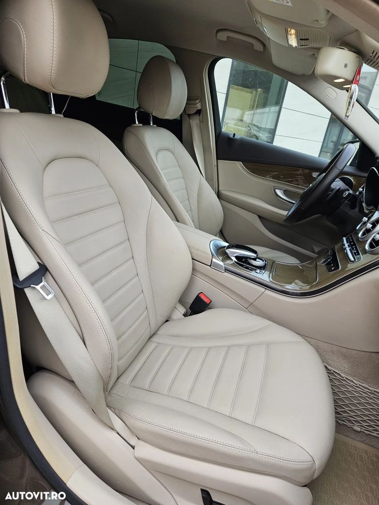 Mercedes-Benz C 220 CDI DPF (BlueEFFICIENCY) 7G-TRONIC Elegance - 7