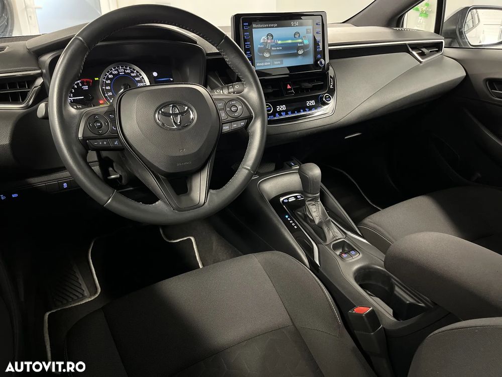 Toyota Corolla 1.8 Business Edition - 12