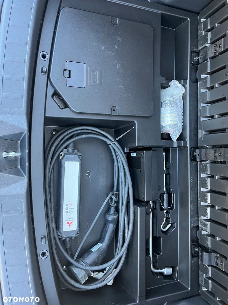 Mitsubishi Eclipse Cross Plug-In Hybrid 4WD Plus Select - 36