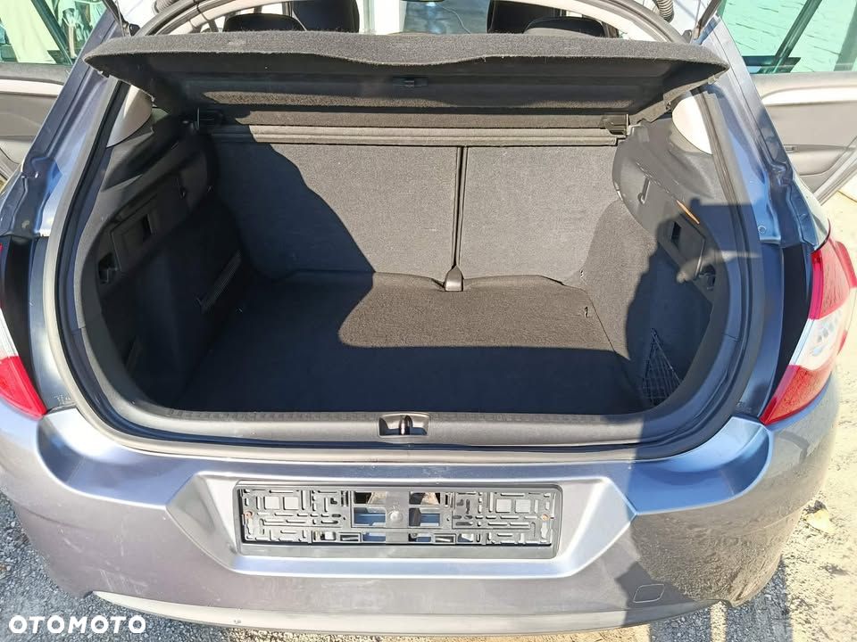 Citroën C4 VTi 95 Attraction - 8