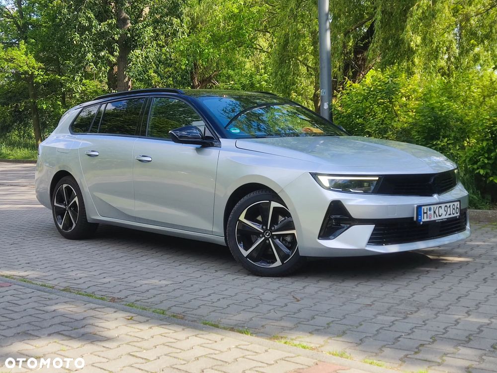Opel Astra 1.2 Turbo GS Line - 1