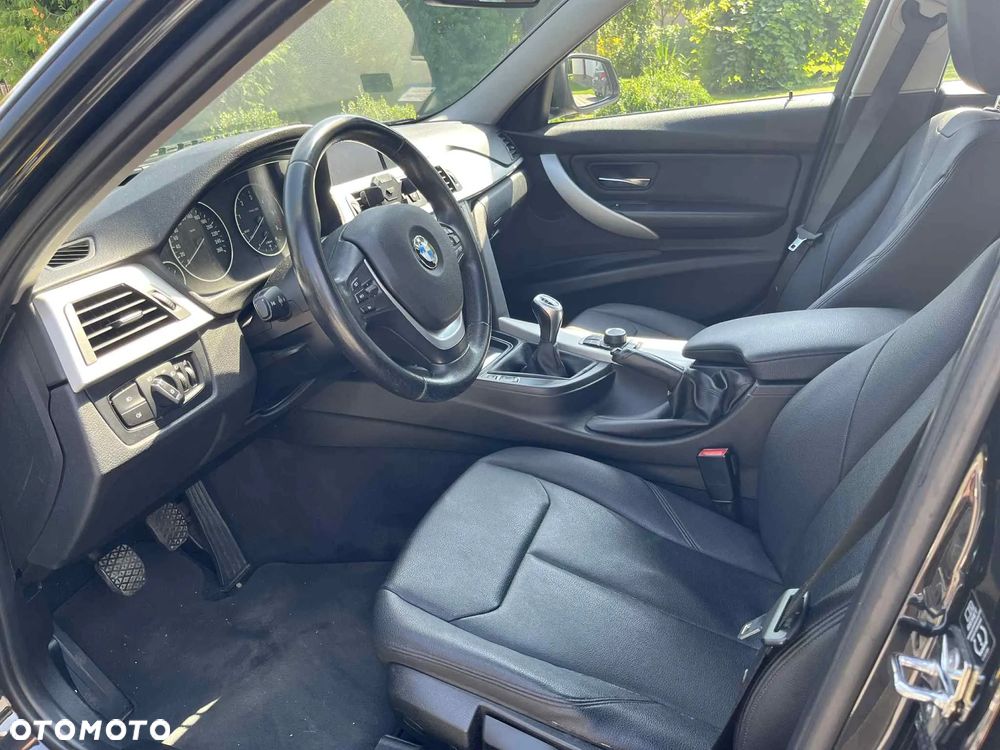 BMW Seria 3 318d Sport Line - 20
