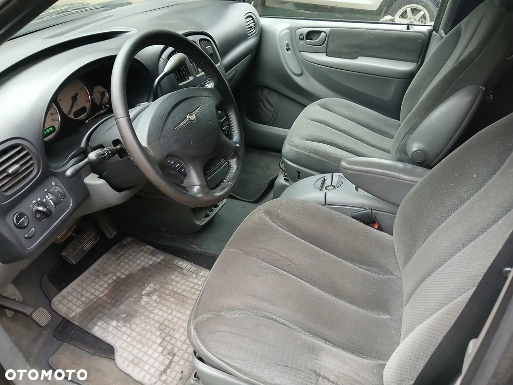 Chrysler Grand Voyager 2.8 CRD SE - 7