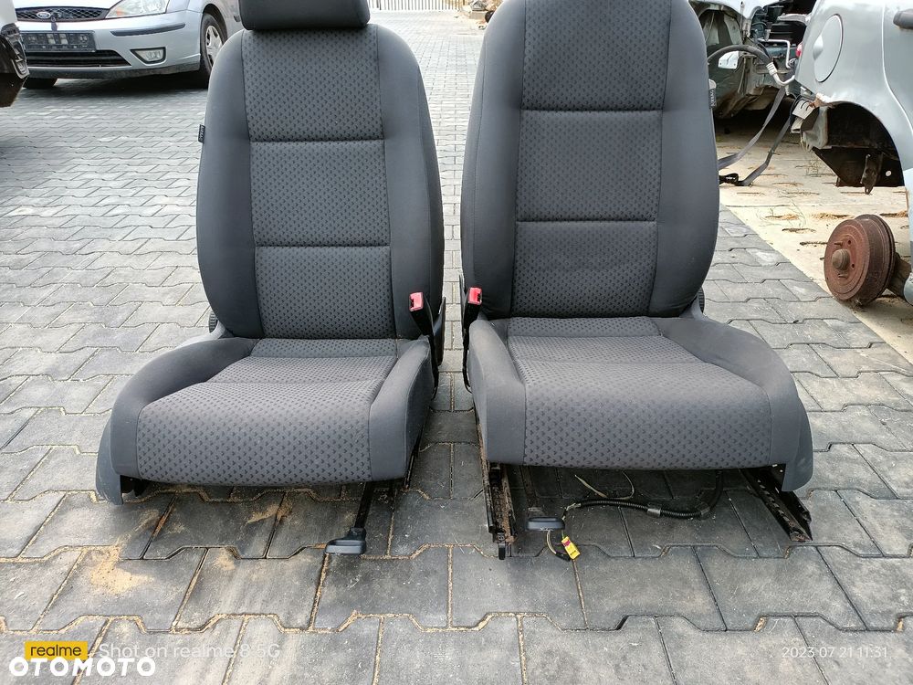 Fotel Kierowcy I Pasażera lewy prawy Przód VW Touran - 3