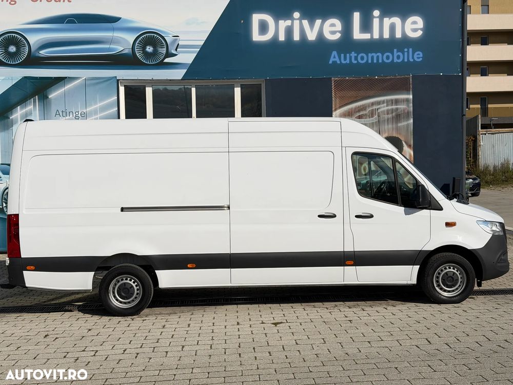 Mercedes-Benz Sprinter - 4