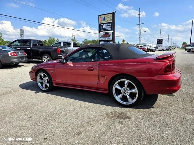 Ford Mustang - 5