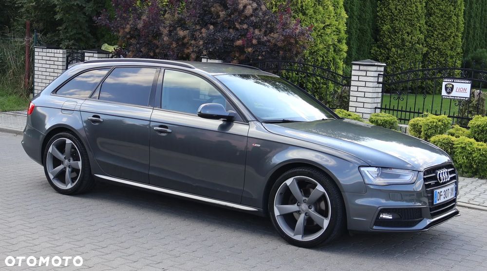 Audi A4 Avant 2.0 TDI DPF quattro S tronic S line Sportpaket - 2