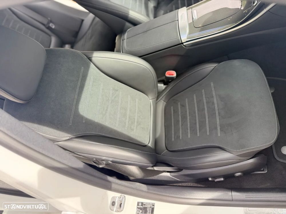 Mercedes-Benz C 300 de 4Matic T 9G-TRONIC AMG Line - 31