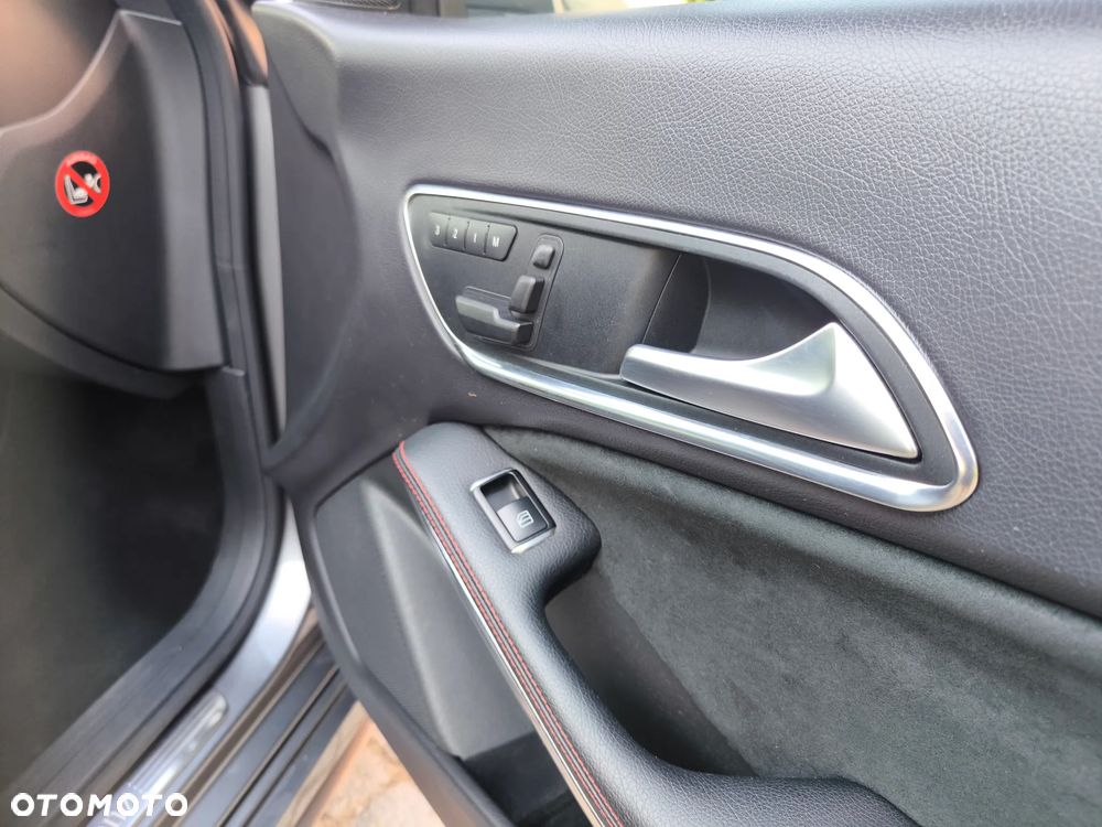 Mercedes-Benz CLA 250 Sport 7G-DCT - 18