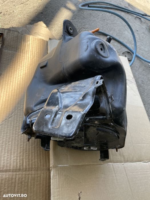 Rezervor AdBlue pompa bmw X5 X6 F15 F16 bosch ușor deformat - 1