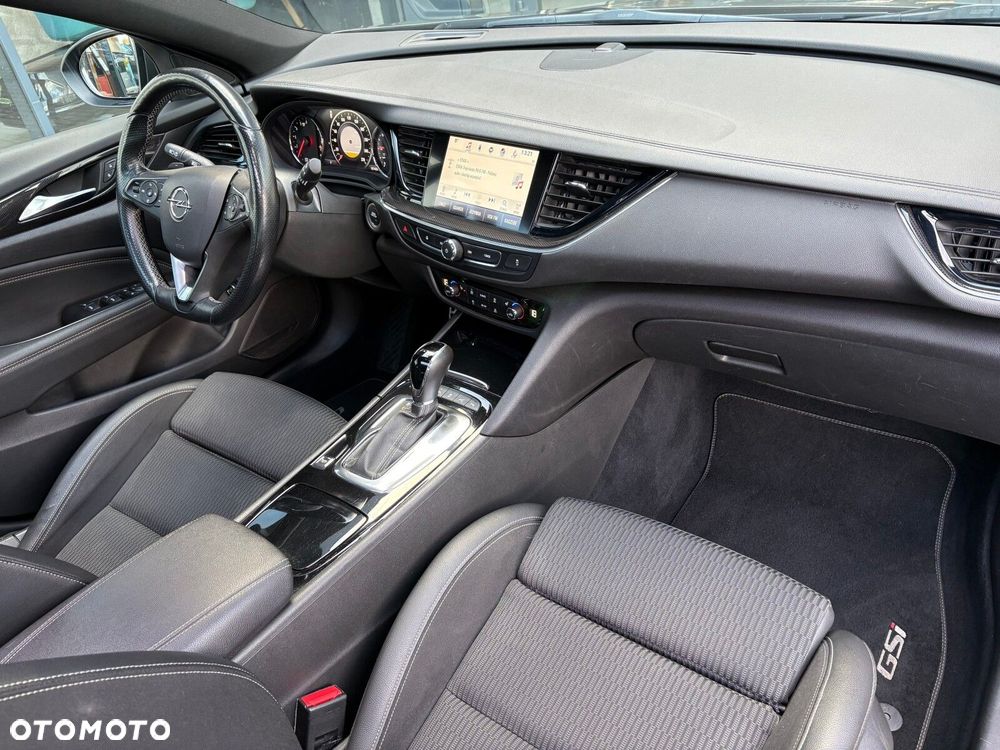 Opel Insignia - 17