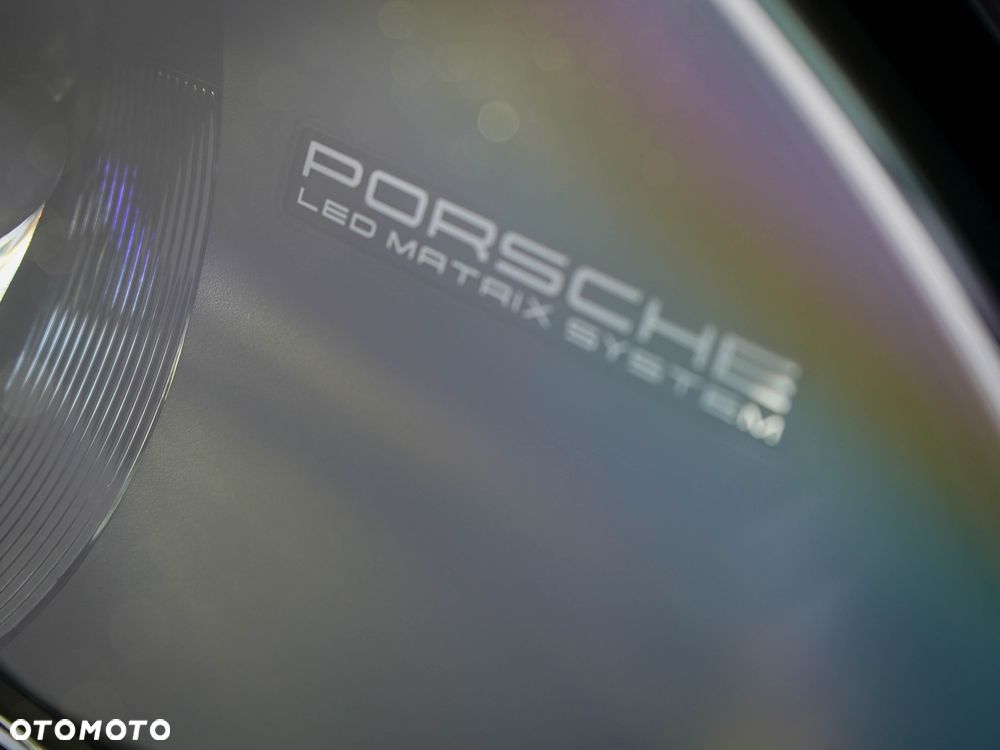 Porsche 911 Carrera 4S - 6
