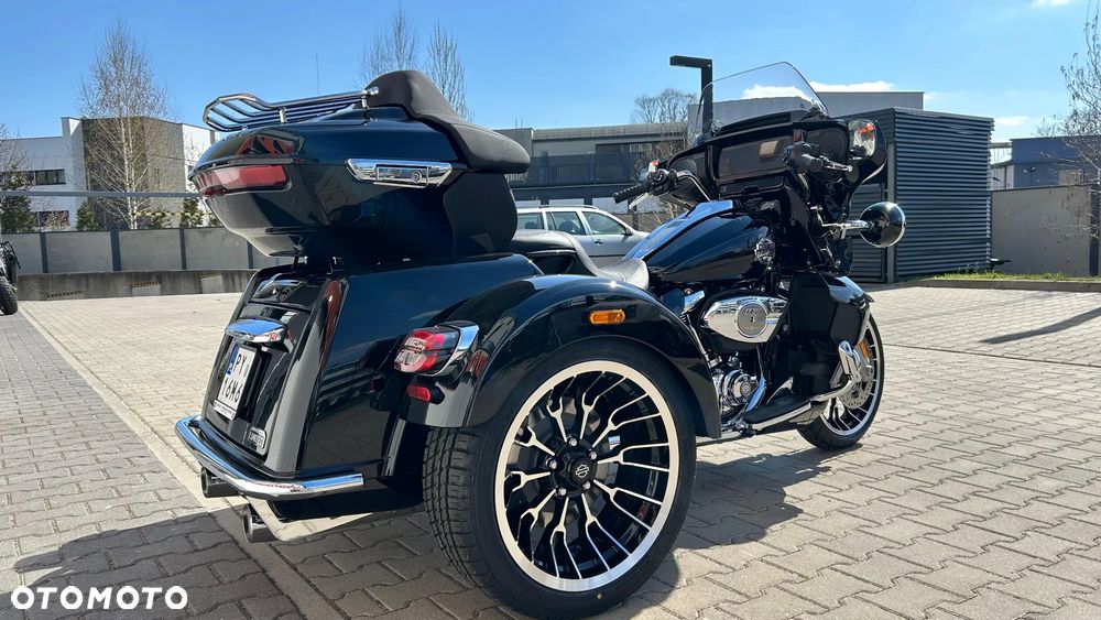 Harley-Davidson Street Glide Trike - 5