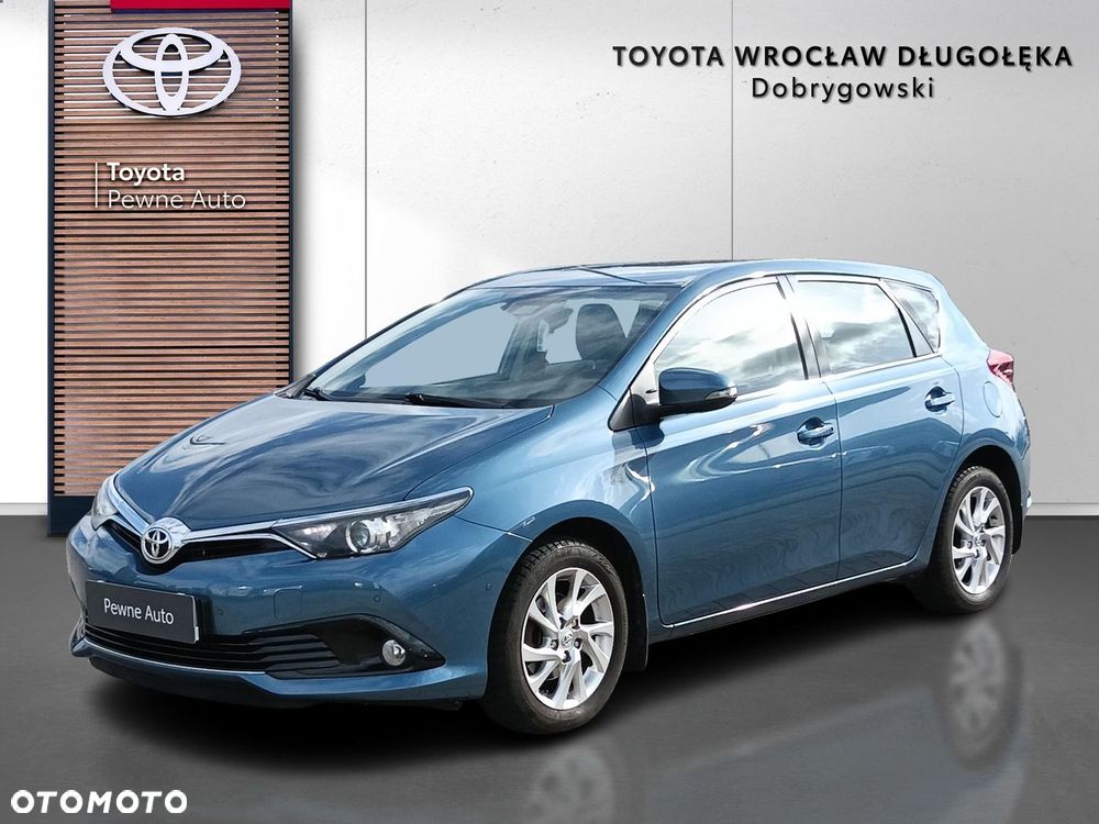 Toyota Auris - 1