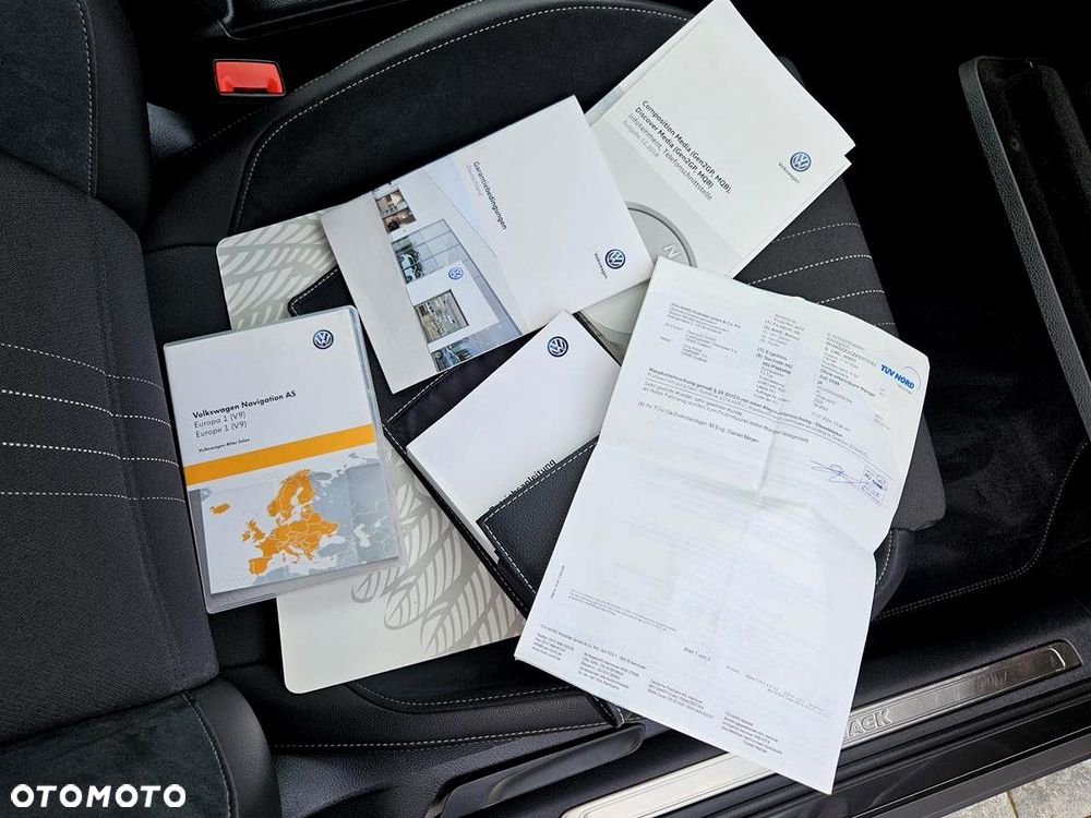 Volkswagen Passat Alltrack 2.0 TDI SCR DSG 4Motion - 26