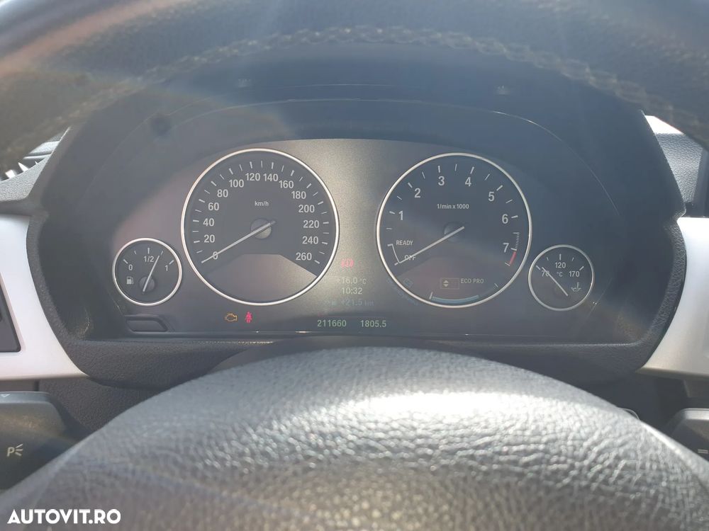 BMW Seria 3 320i EfficientDynamics Edition - 3