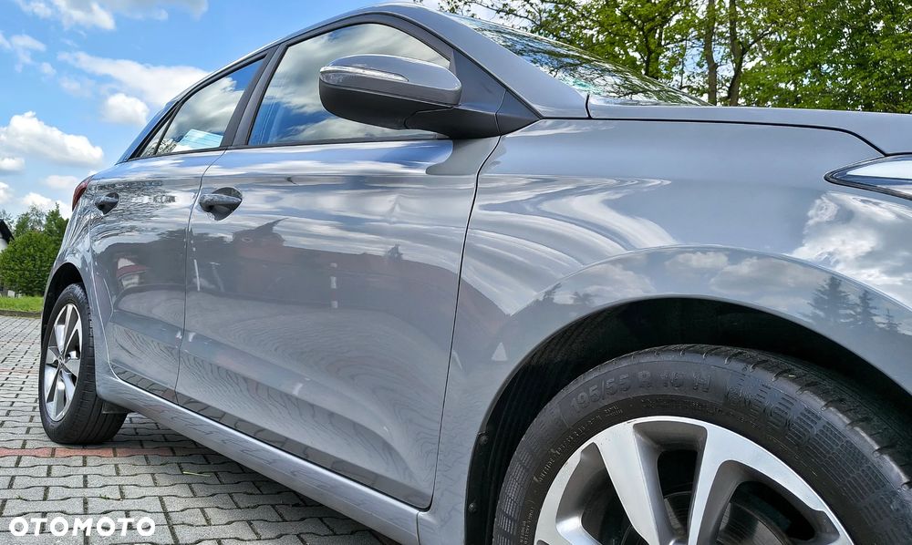 Hyundai i20 - 10