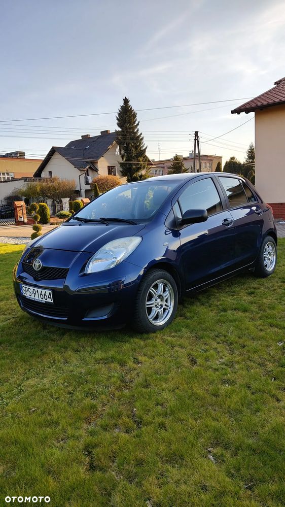 Toyota Yaris - 2