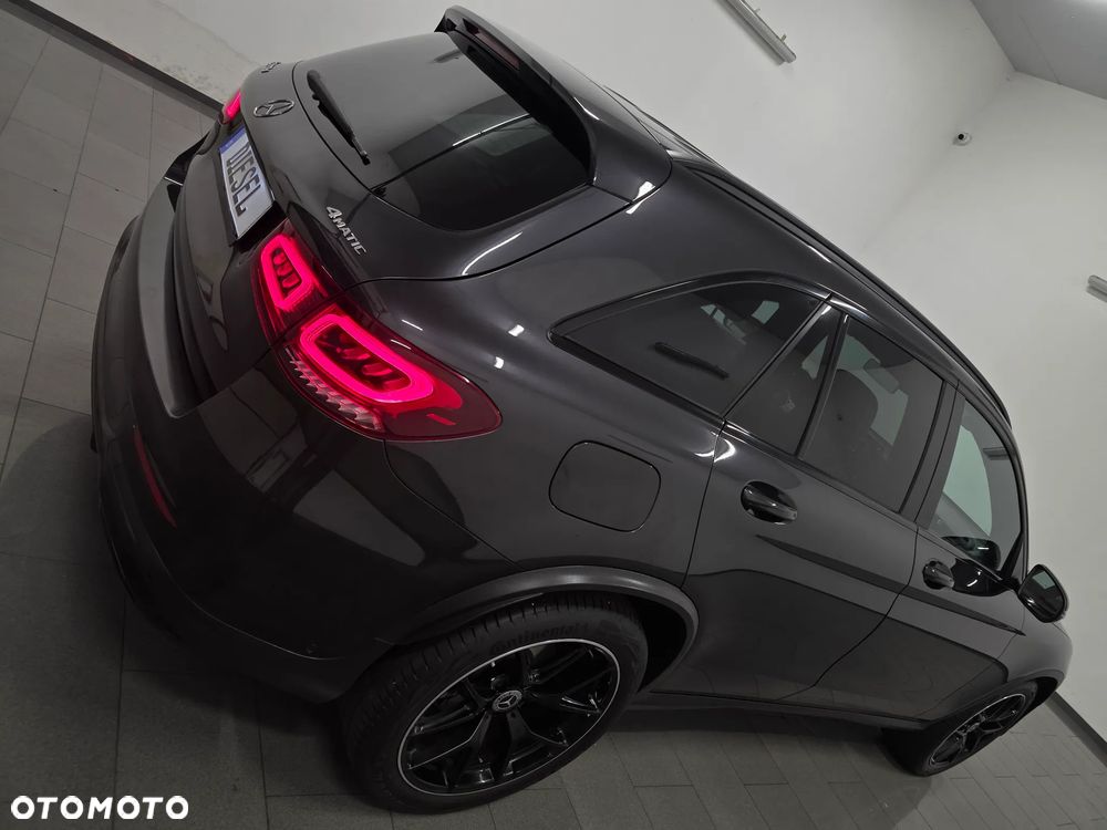 Mercedes-Benz GLC 220 d 4Matic 9G-TRONIC AMG Line Plus - 36