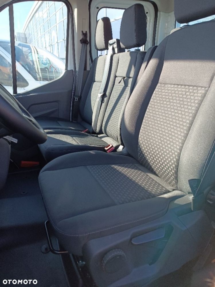 Ford Transit - 11
