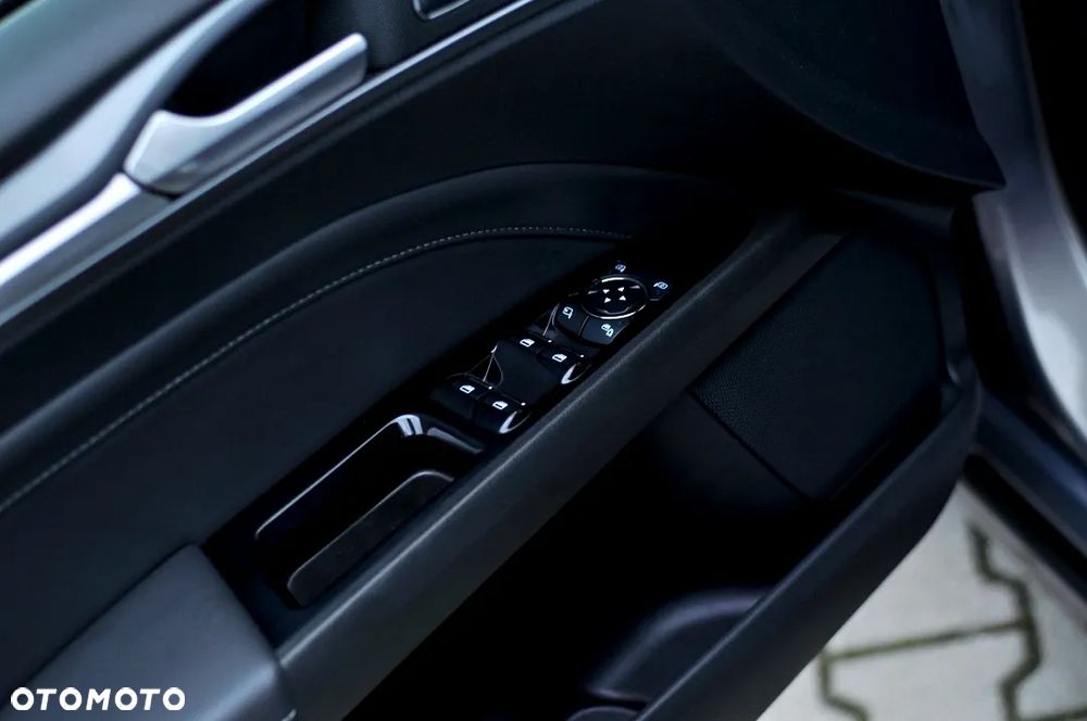 Ford Mondeo 2.0 TDCi Titanium - 20