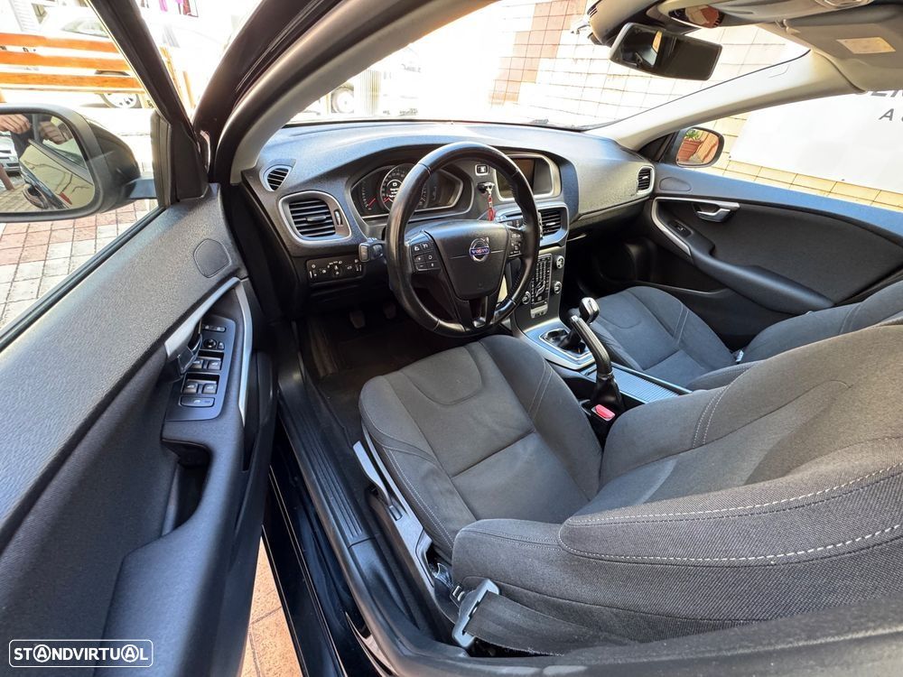 Volvo V40 1.6 D2 Eco Momentum - 8