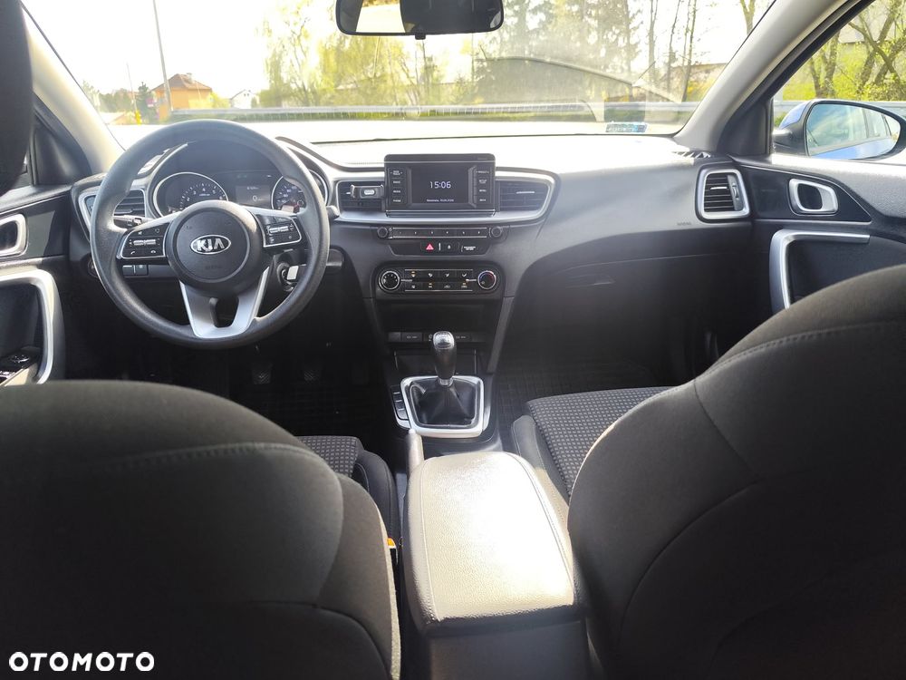 Kia Ceed 1.4 M - 11