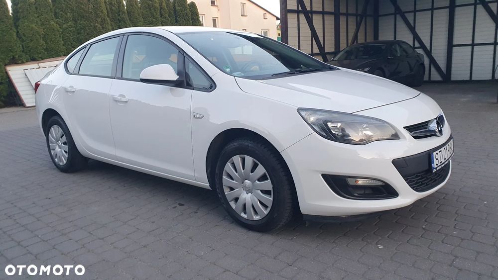 Opel Astra 1.4 T Energy EU6 - 11