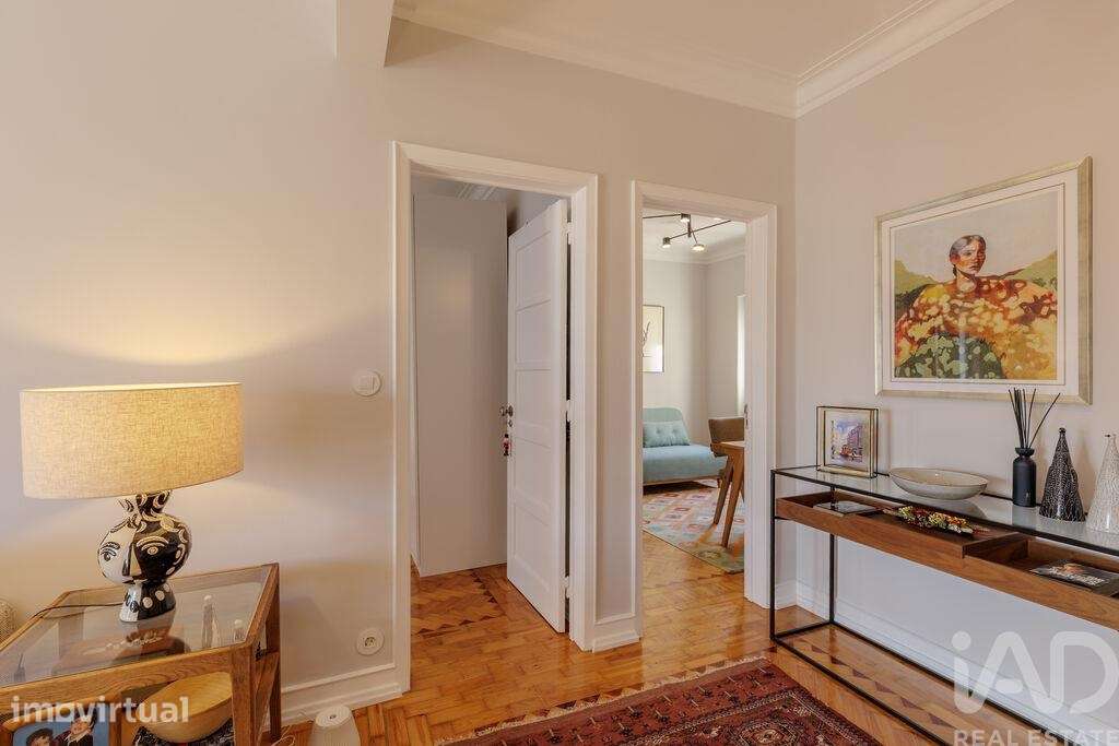 Apartamento T2 em Campolide - Grande imagem: 3/27