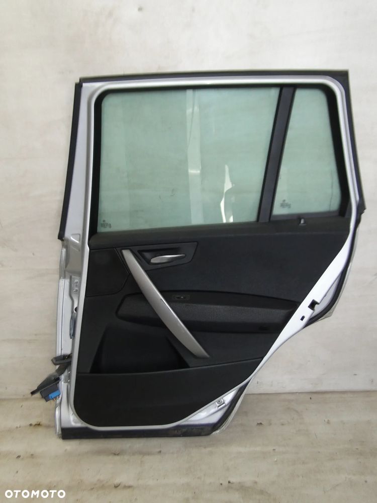 BMW X3 E83 DRZWI PRAWE TYŁ TYLNE KOMPLETNE TITANSILBER 354/7 EUROPA - 16