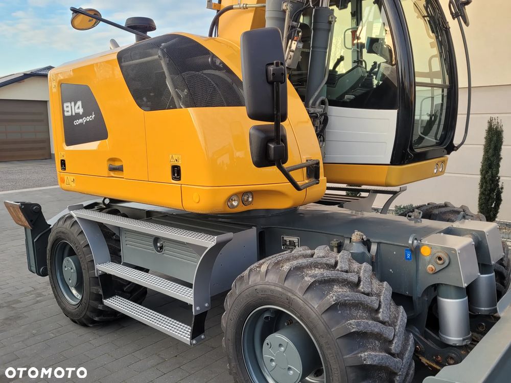 Liebherr A914 compact / ROTOTILT ze szczypcami / SUPER STAN / - 8