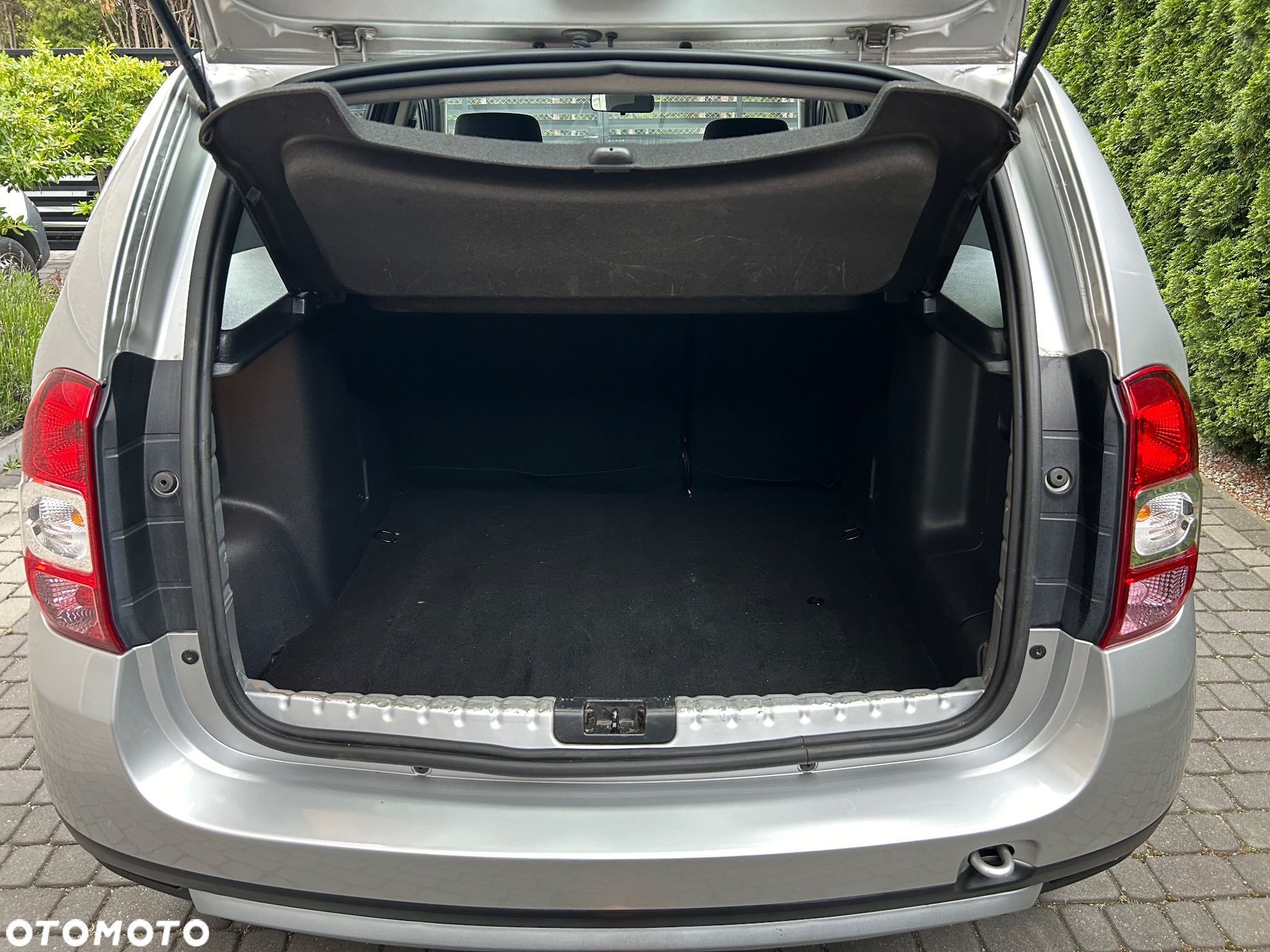 Dacia Duster 1.6 16V 4x2 Prestige - 17