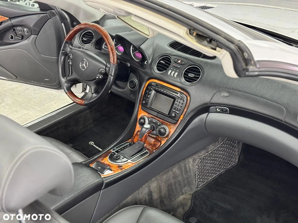 Mercedes-Benz SL - 30