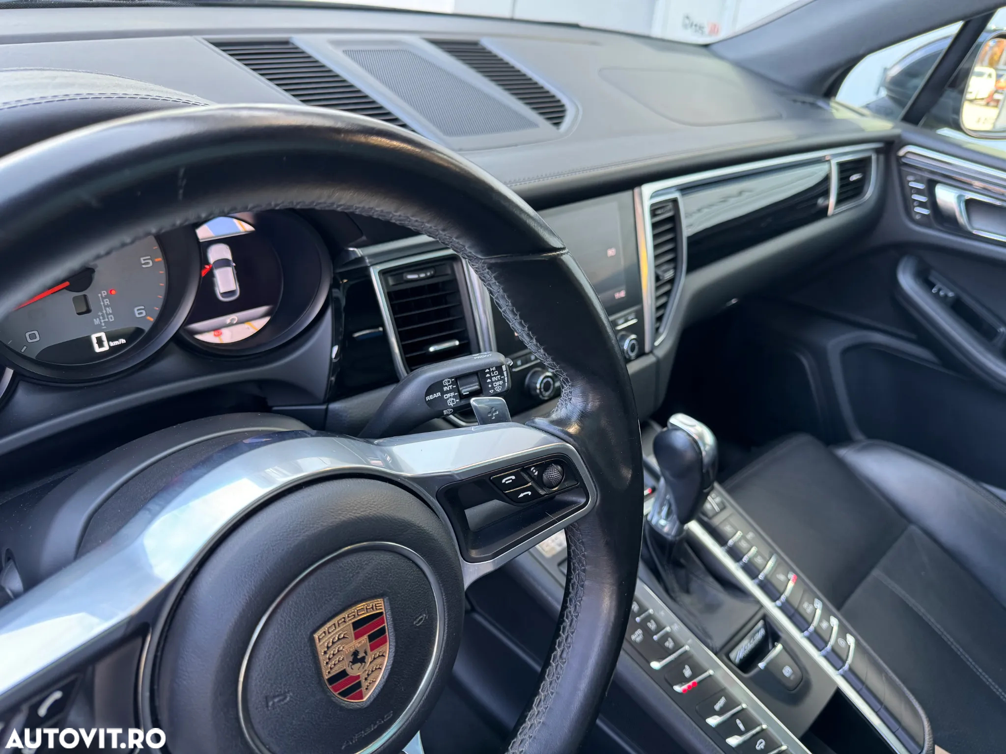 Porsche Macan 3.0 PDK S - 26