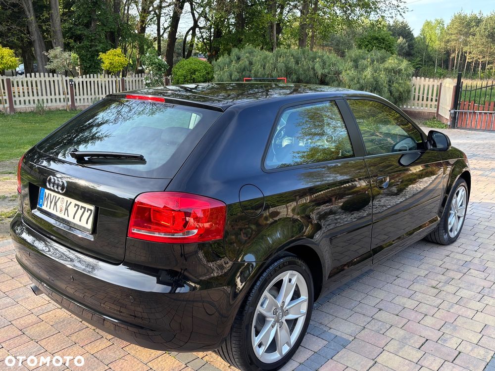 Audi A3 3-drzwiowe 1.6 Ambition - 23
