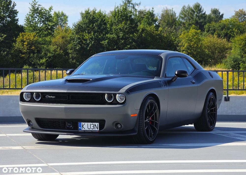 Dodge Challenger 5.7 R/T - 8