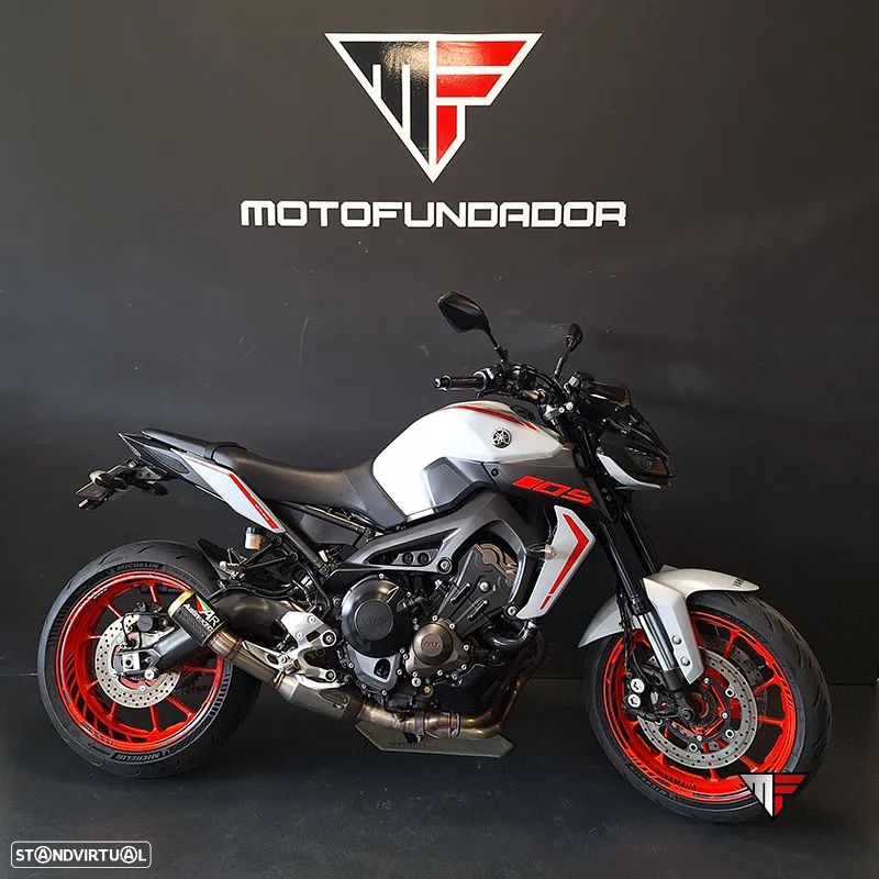 Yamaha MT-09 - 1