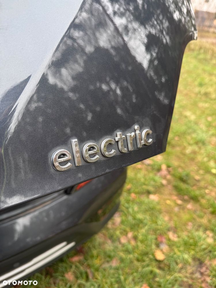 Hyundai Kona Premium - 24