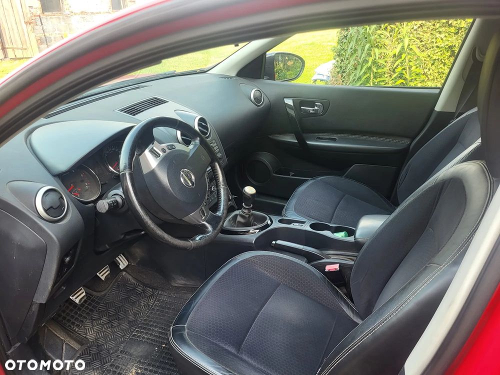 Nissan Qashqai+2 - 10